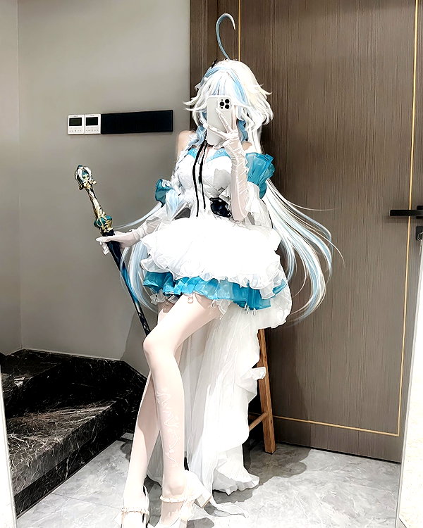 gallery_cosplayer instagram image archive image