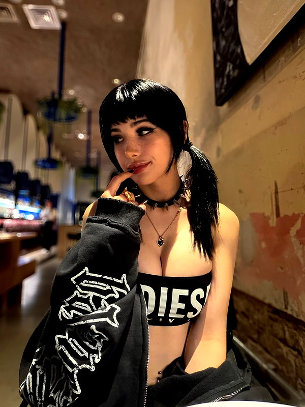 nicoleponyxo instagram image archive image