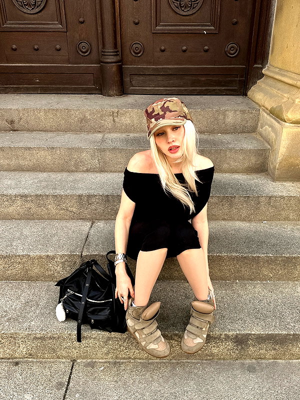 girlcalledluca instagram image archive image