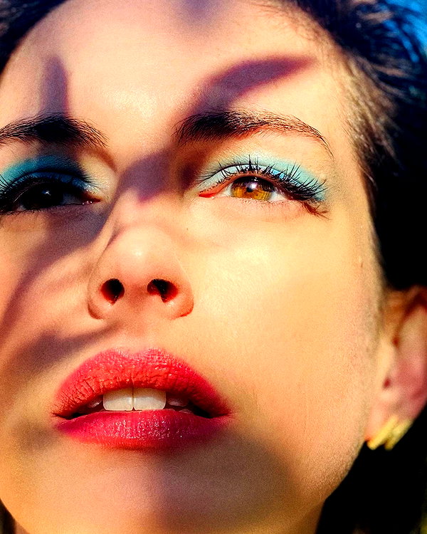 annehathaway instagram image archive image