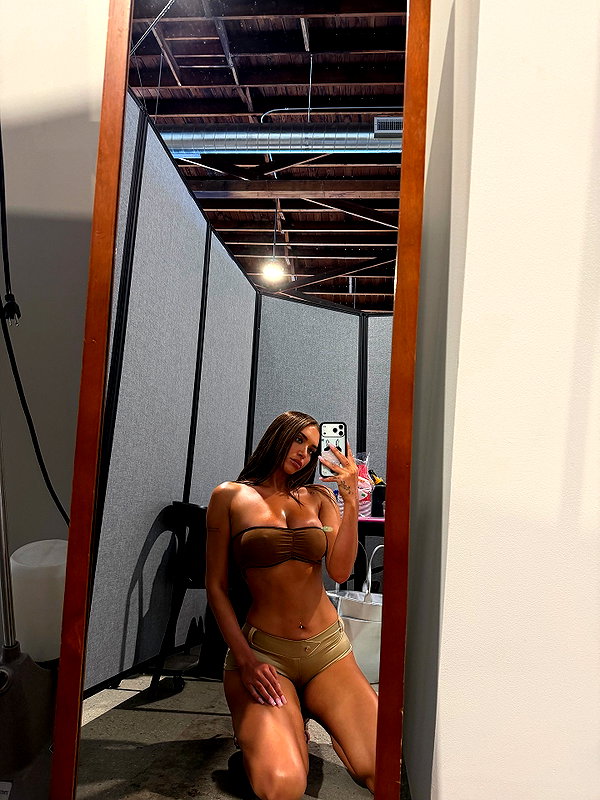 staskaranikolaou instagram image archive image