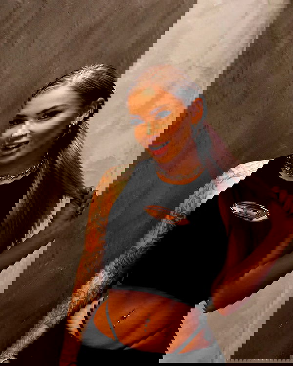 itshayleydavies itshayleydavies archive image