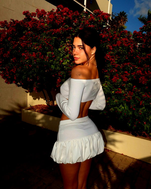 vanessa.rhd instagram image archive image
