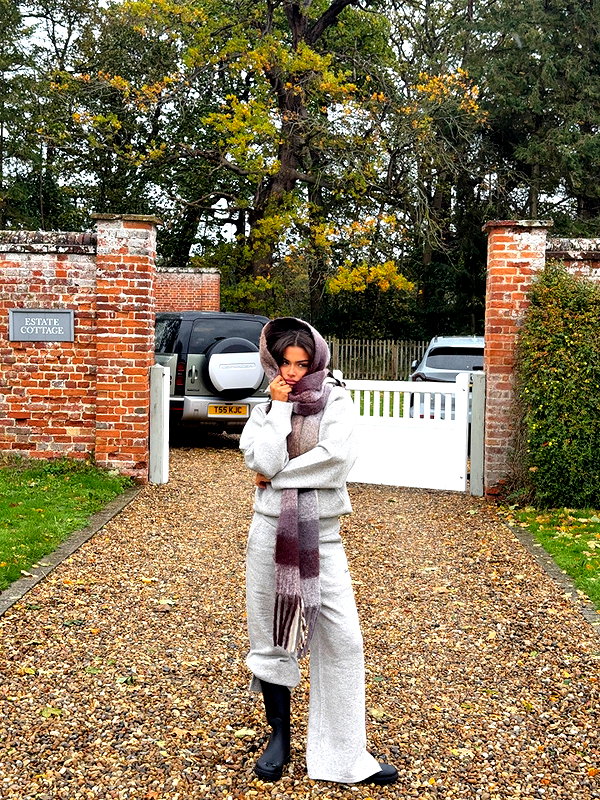 oliviaphillipps instagram image archive image