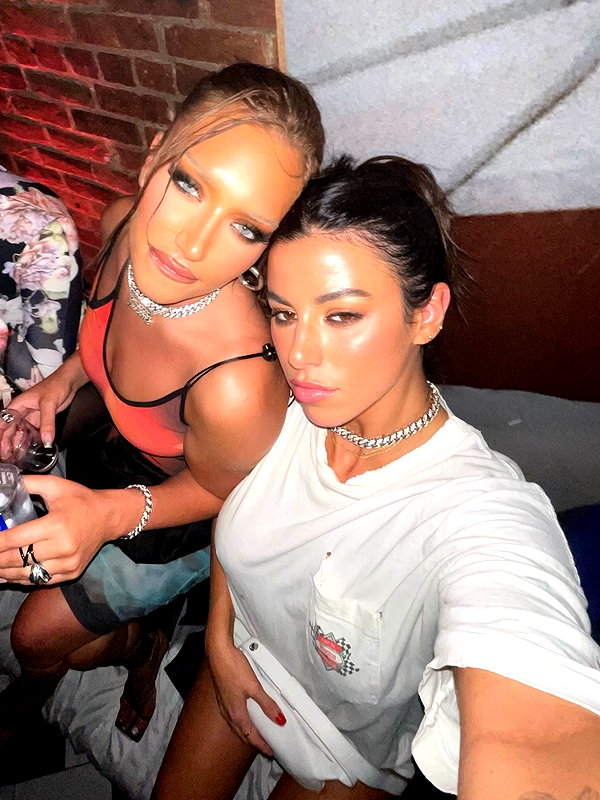 staskaranikolaou instagram image archive image