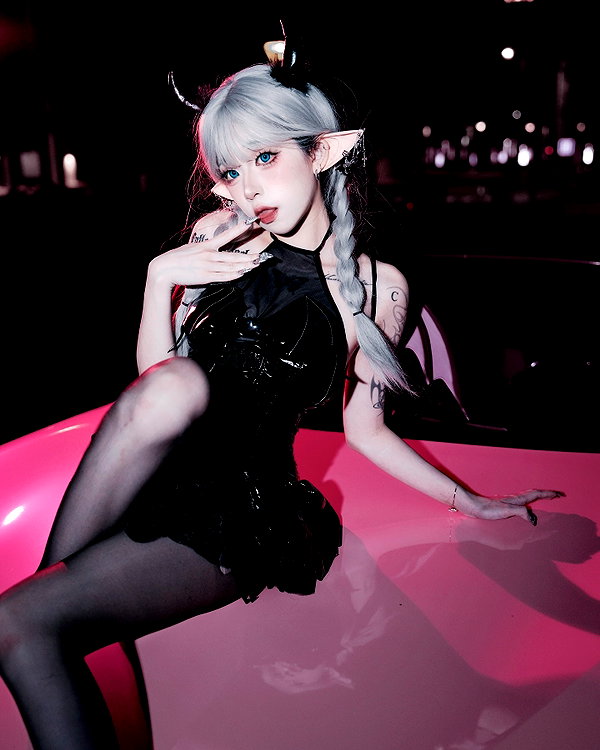 nixqq.425_ instagram image archive image