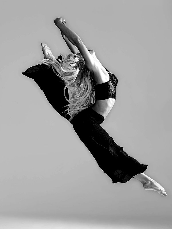 livvydunne instagram image archive image