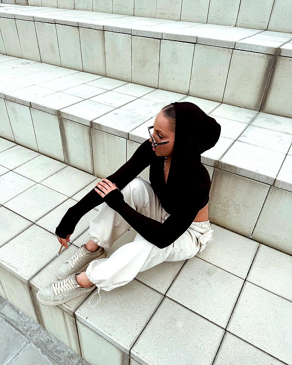ariana_vomi instagram image archive image
