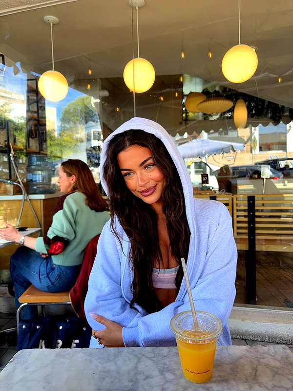 oliviaphillipps instagram image archive image