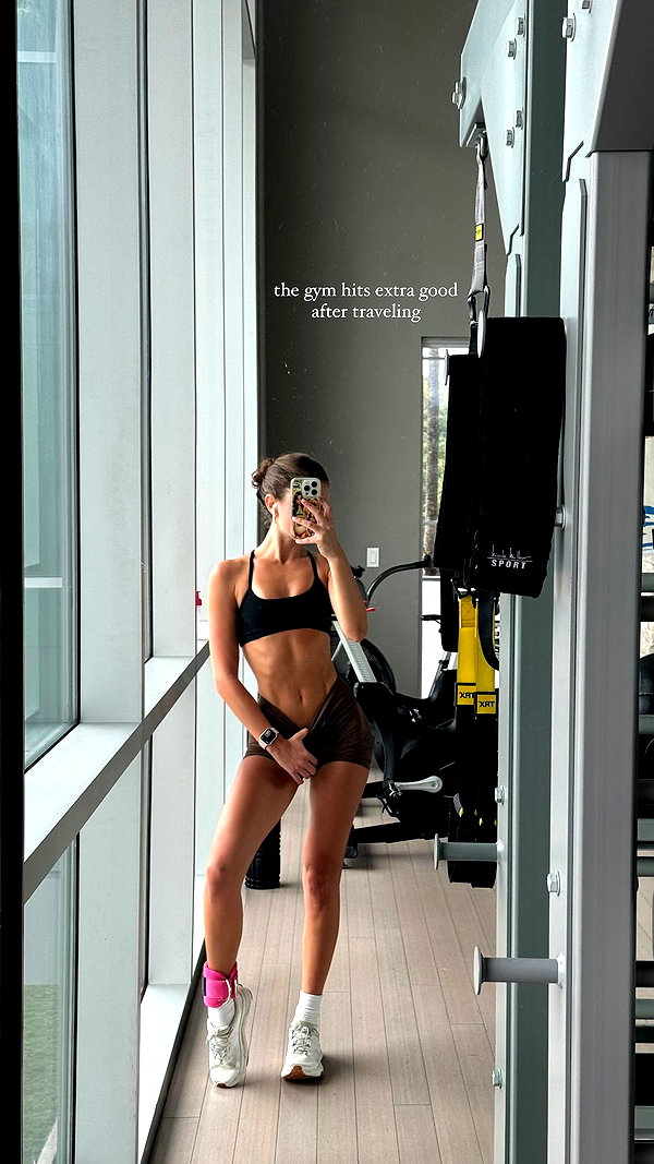chloerosenbaum instagram image archive image