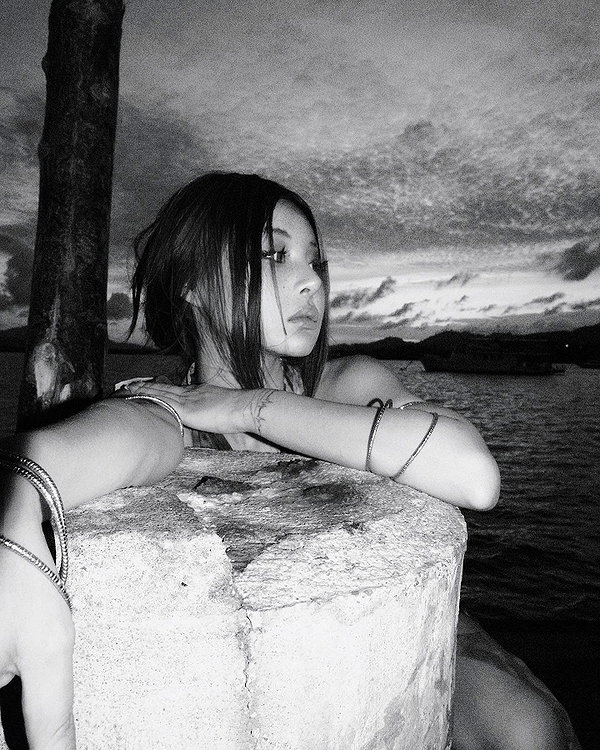 ll.lu1s instagram image archive image