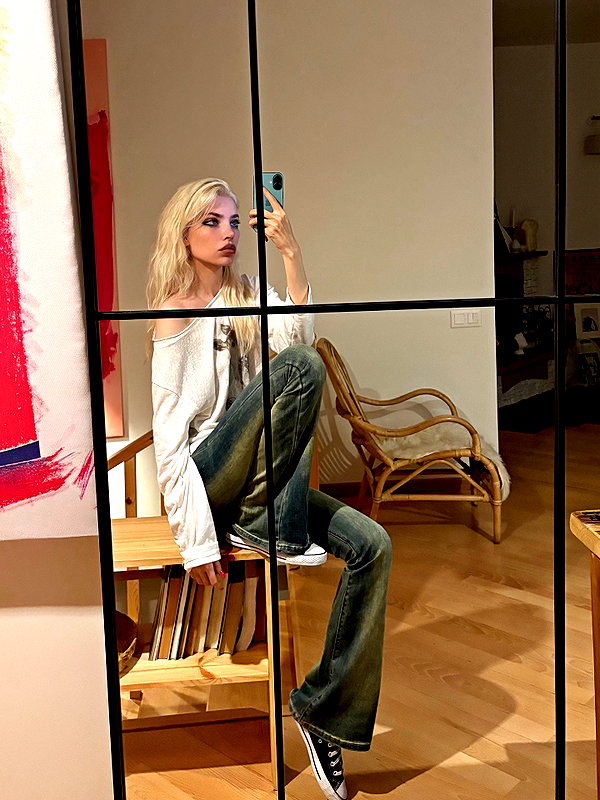anya4everr instagram image archive image