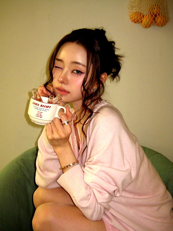dear.zia instagram image archive image