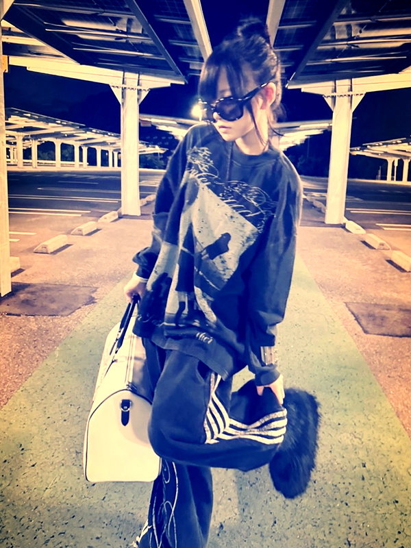 9unxx7 instagram image archive image
