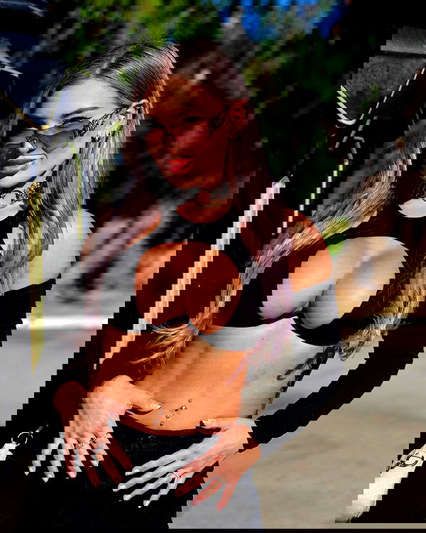 itshayleydavies itshayleydavies archive image