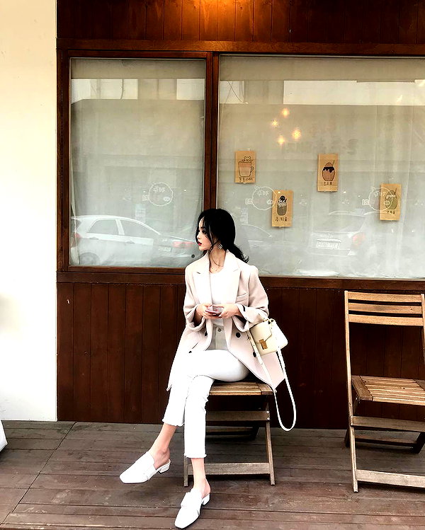 daxbin instagram image archive image