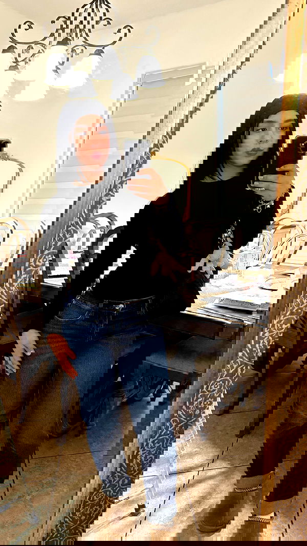 lesliem4rtinez lesliem4rtinez archive image