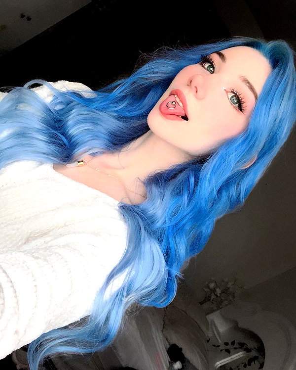 danielle.mercedie instagram image archive image