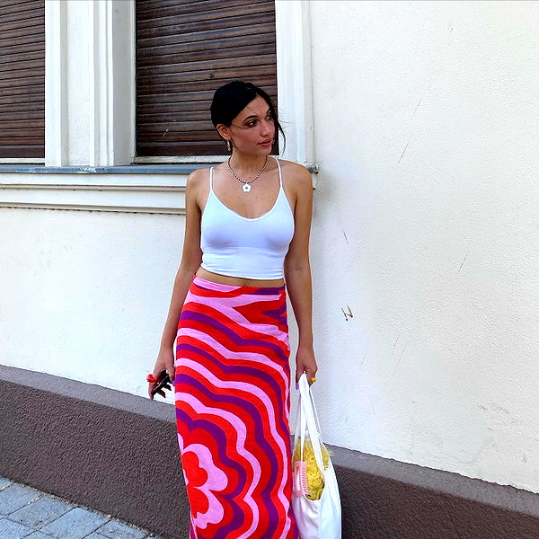 romi_henenson instagram image archive image
