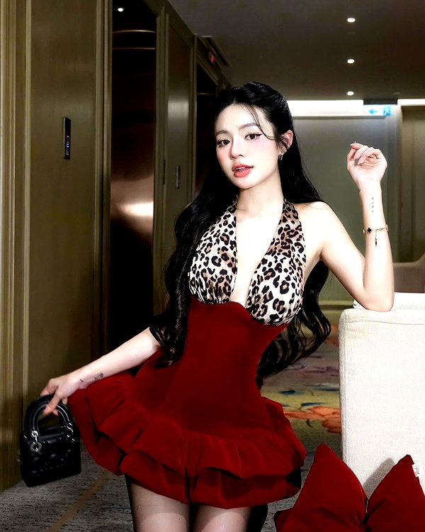 lyhythuedoxinh instagram image archive image
