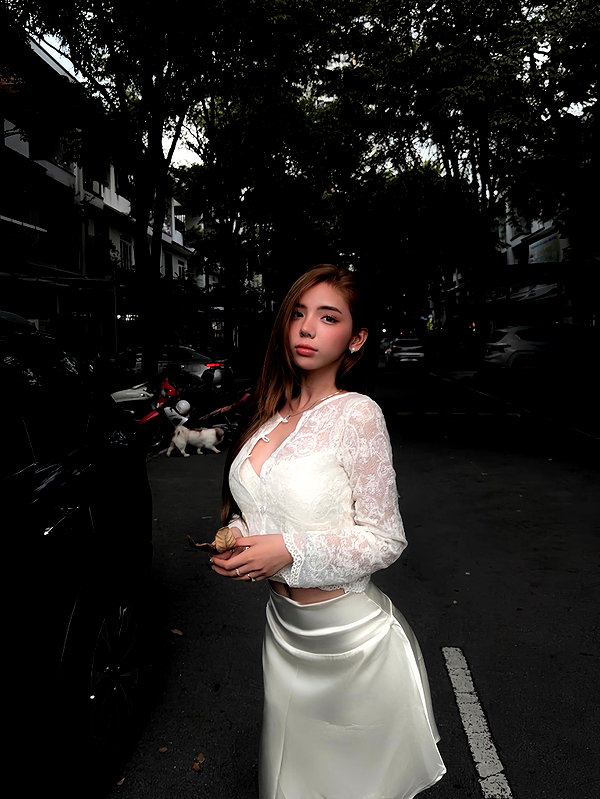 lyhythuedoxinh instagram image archive image