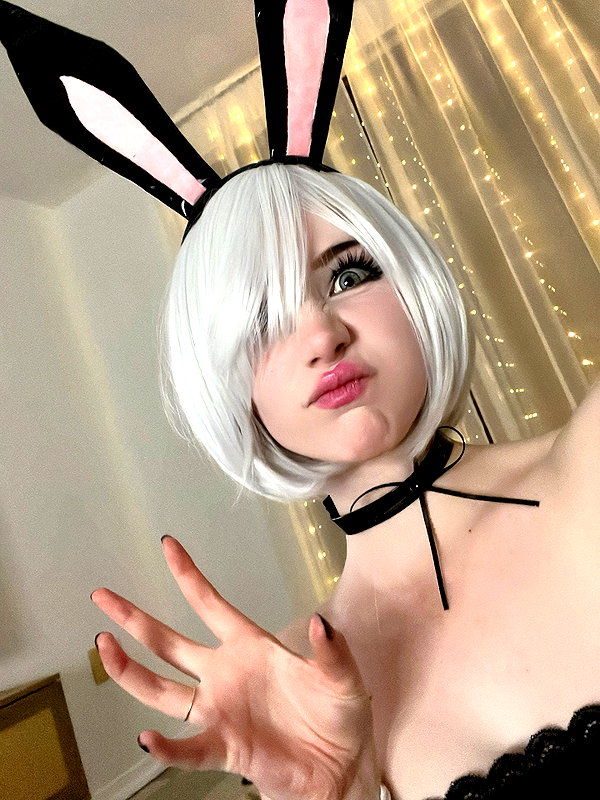 danielle.mercedie instagram image archive image