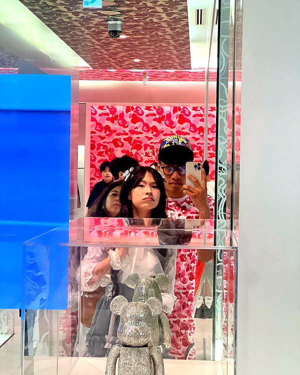 princessamelia_official instagram image archive image