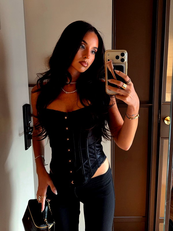 zoeliss instagram image archive image