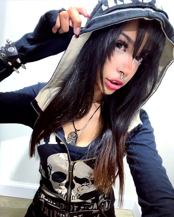 twodollie instagram image archive image