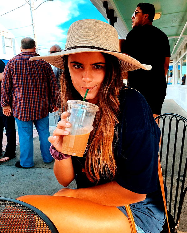 isabella.lauren instagram image archive image