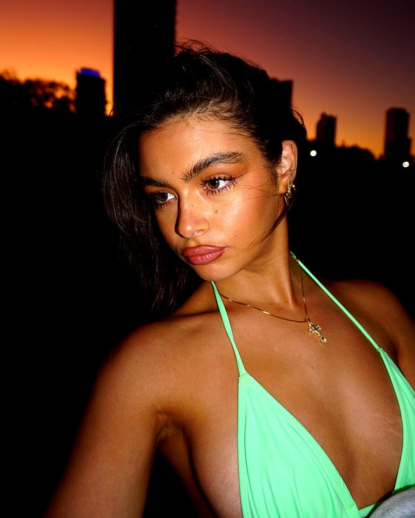 oliviaphillipps instagram image archive image