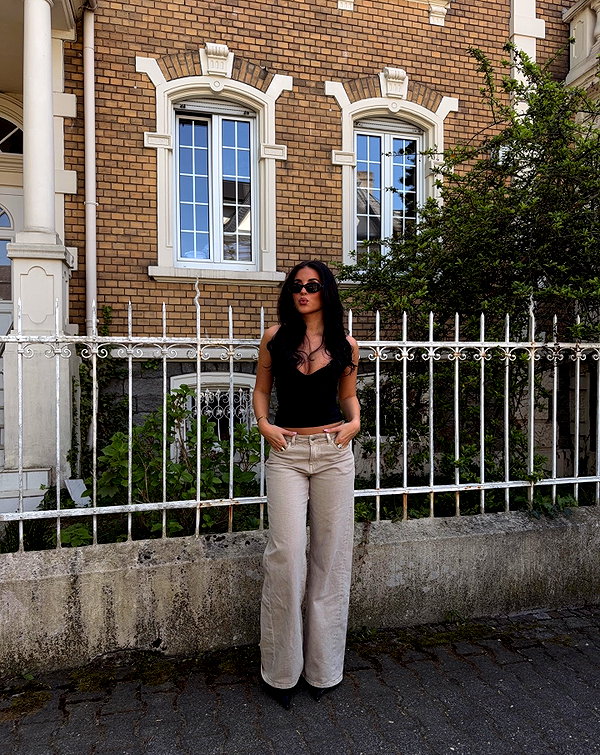 zoeliss instagram image archive image