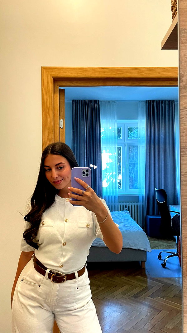 viki_dominev instagram image archive image