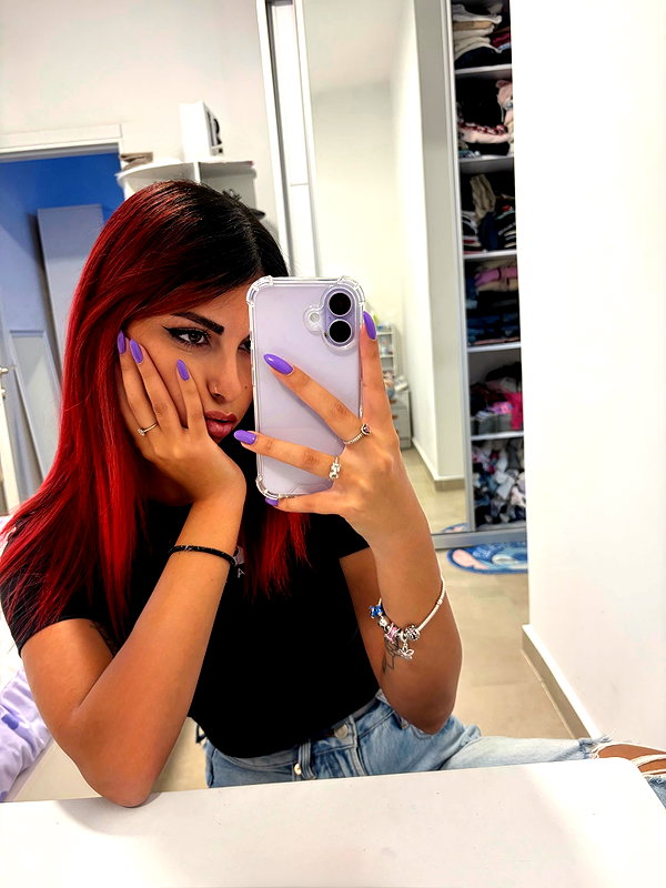 shanidahan7 instagram image archive image