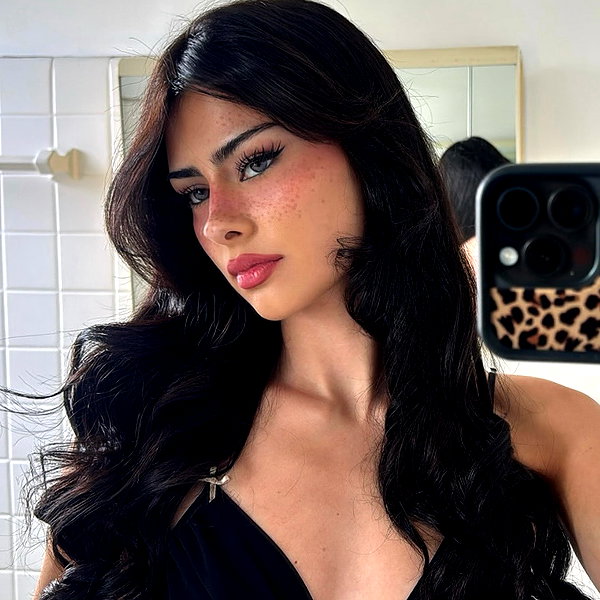 baddiesessence instagram image archive image