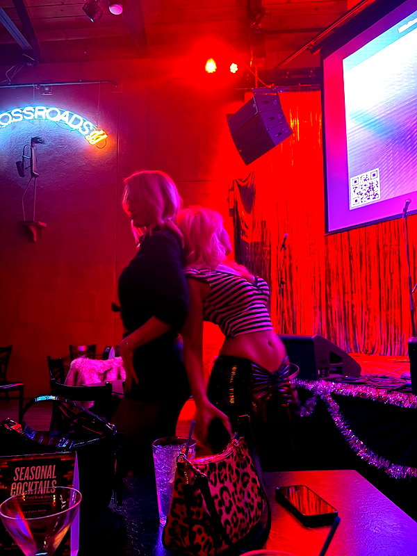 v.qx instagram image archive image