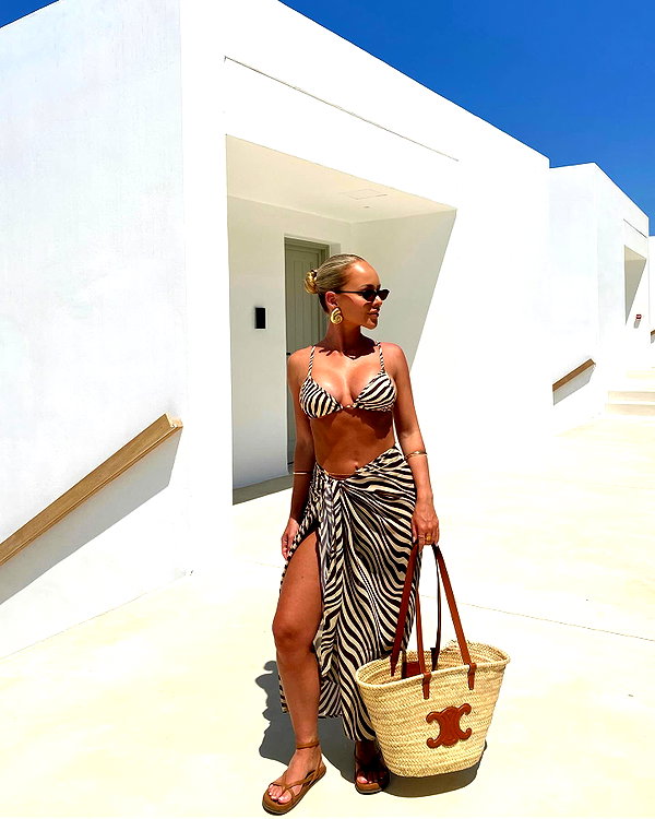allieauton instagram image archive image