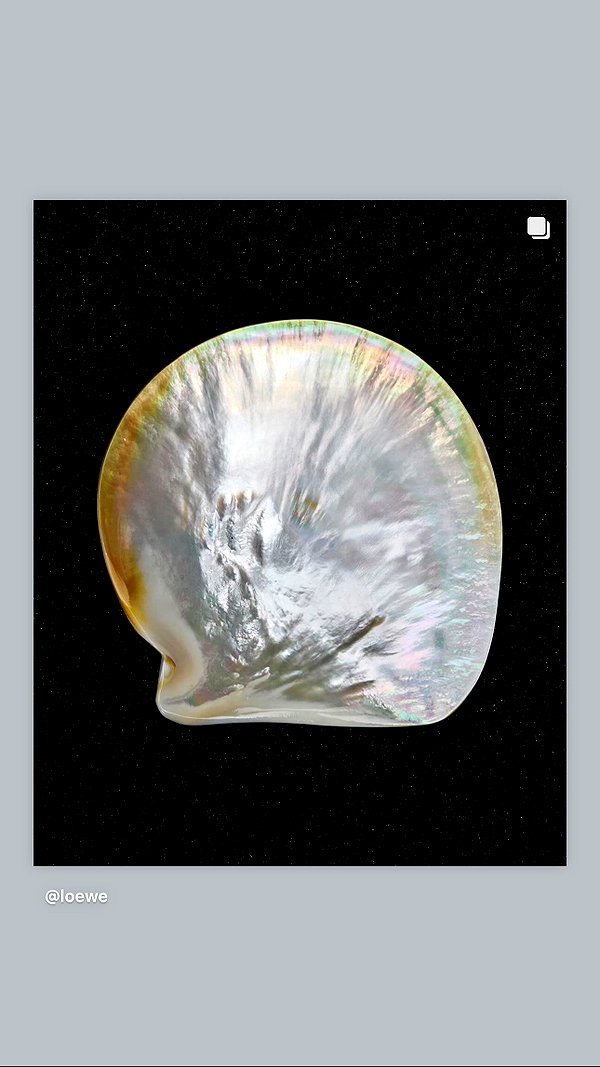 arianagrande instagram image archive image