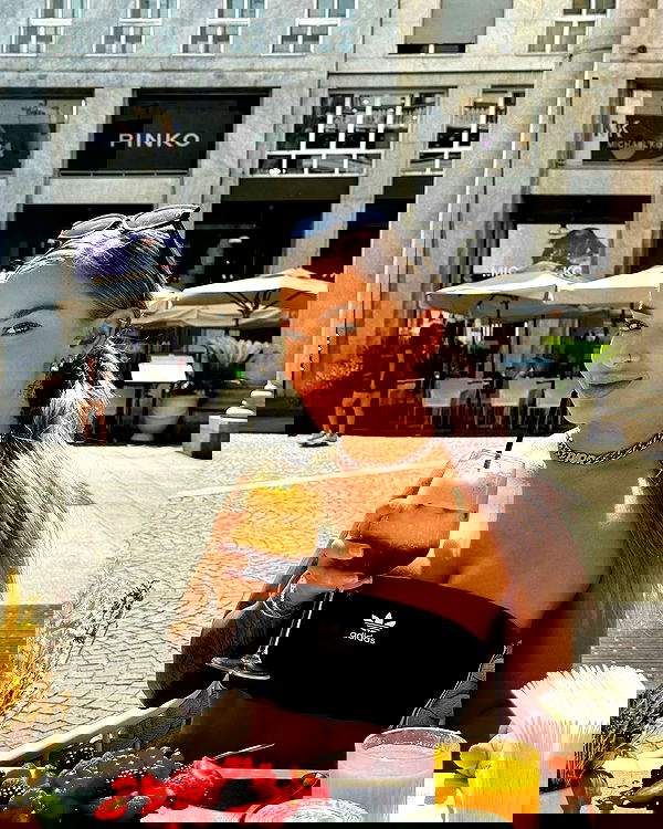 itshayleydavies itshayleydavies archive image