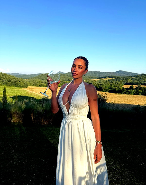 staskaranikolaou instagram image archive image