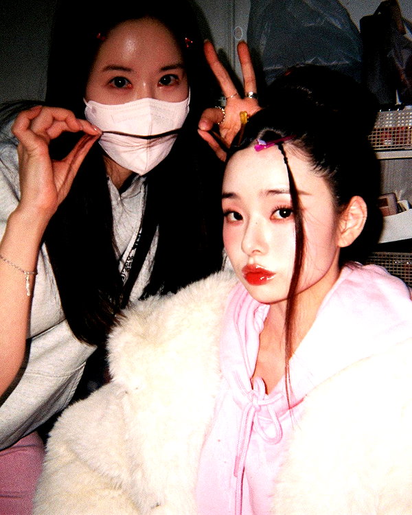 dear.zia instagram image archive image