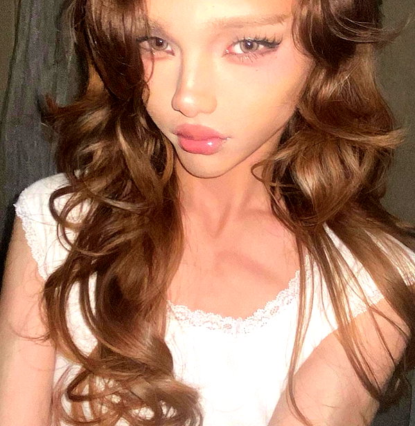baddiesessence instagram image archive image