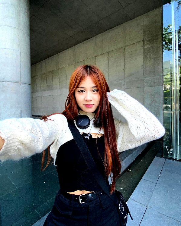 is2tian instagram image archive image