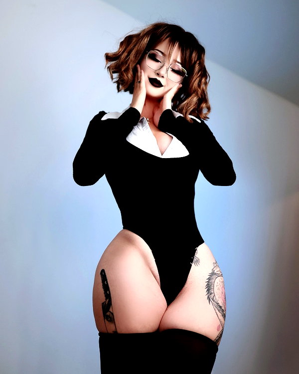 ellaexplicit_ instagram image archive image