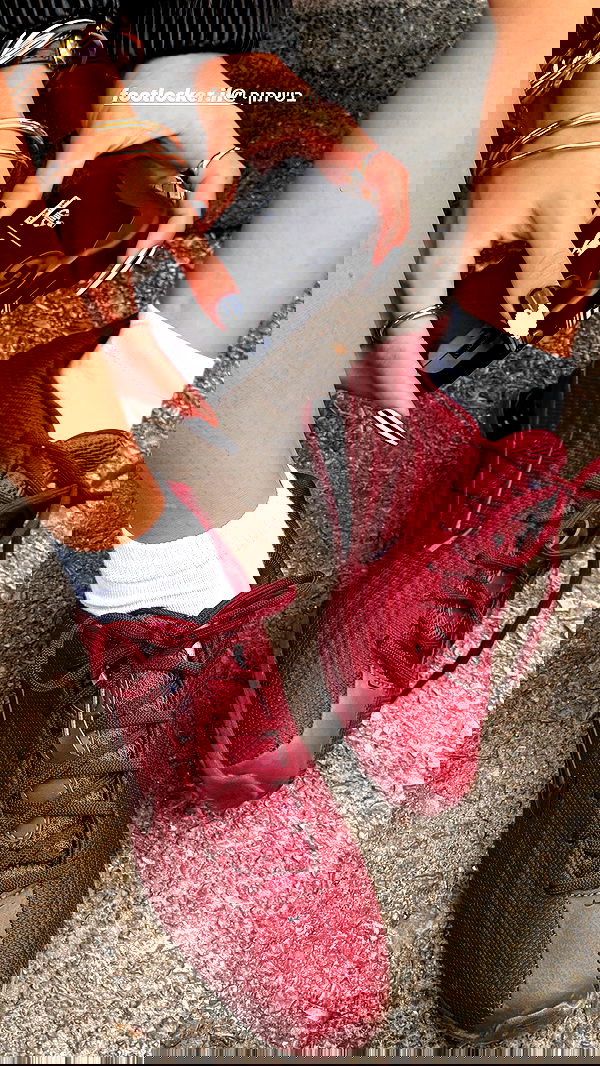 efrat_elmalich image ~ Altpins