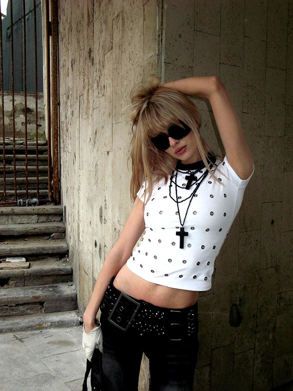 kkwwwv instagram image archive image