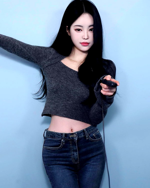 daxbin instagram image archive image