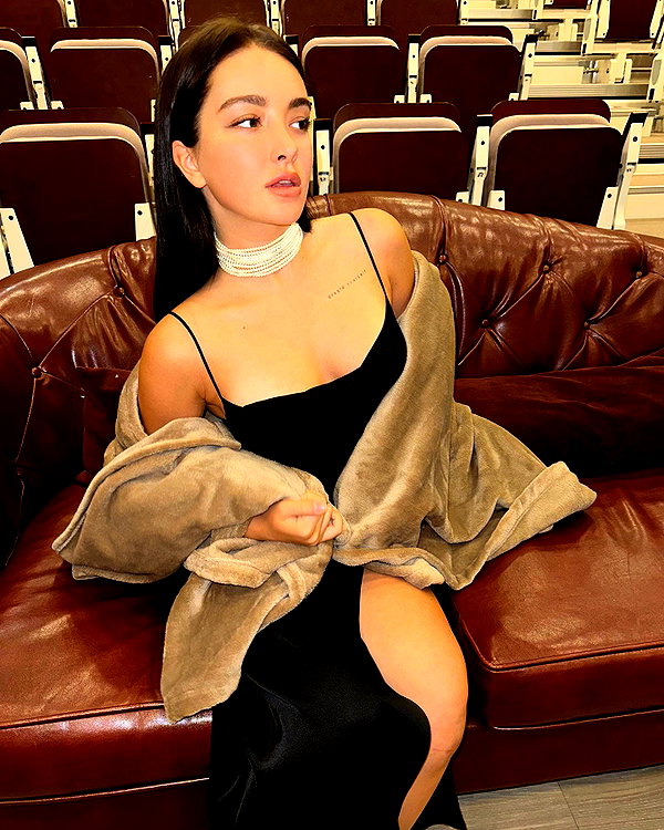 veroni22ka instagram image archive image