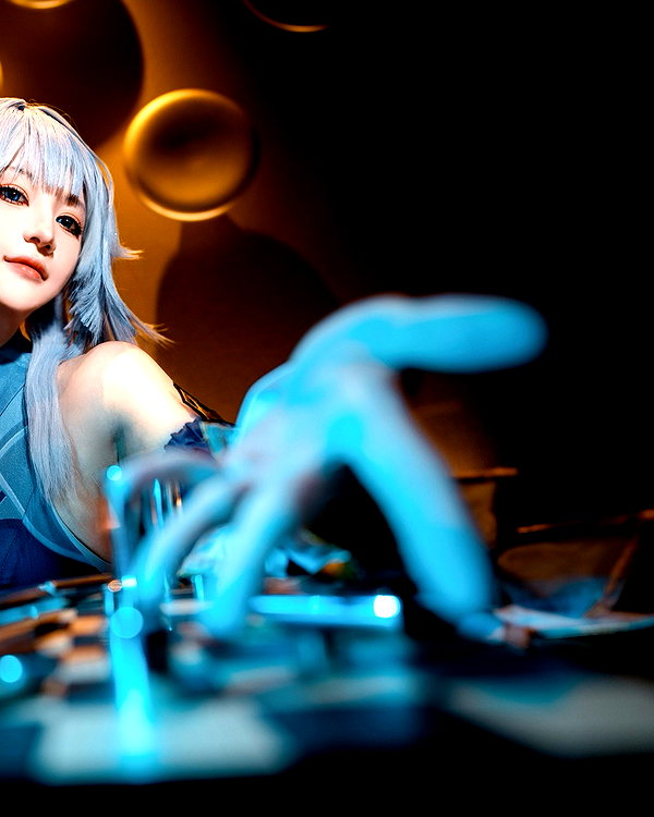 miee_cos instagram image archive image