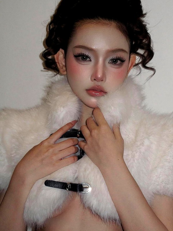 lyhythuedoxinh instagram image archive image